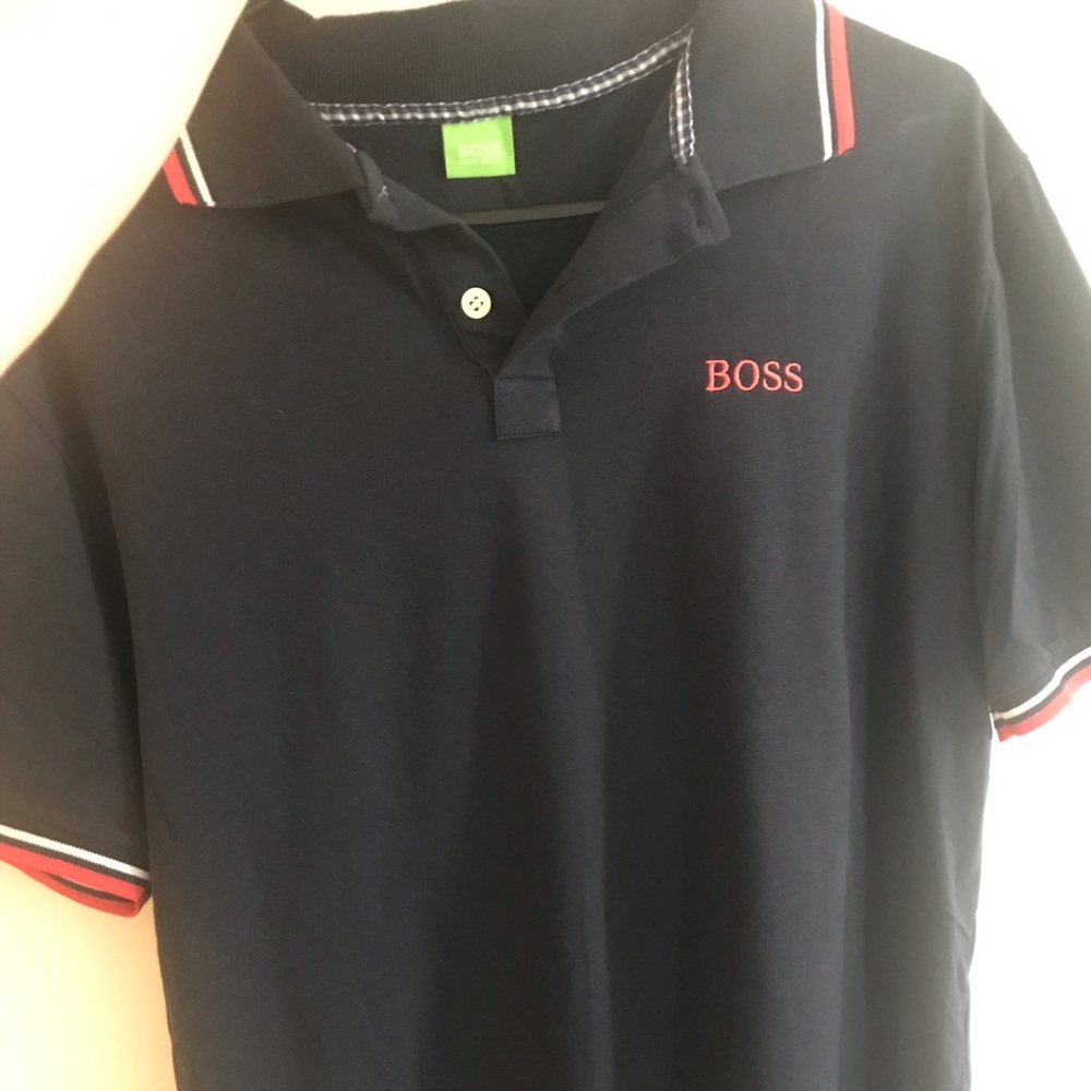Men’s Hugo Boss top, navy blue